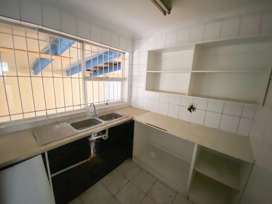 To Let commercial Property for Rent in Salt River Western Cape